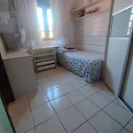 Quarto Em Casa De Familia